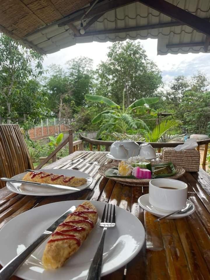 Odambang Village Homestay Battambang Exteriör bild
