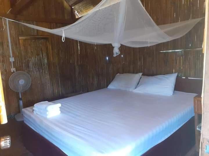Odambang Village Homestay Battambang Exteriör bild