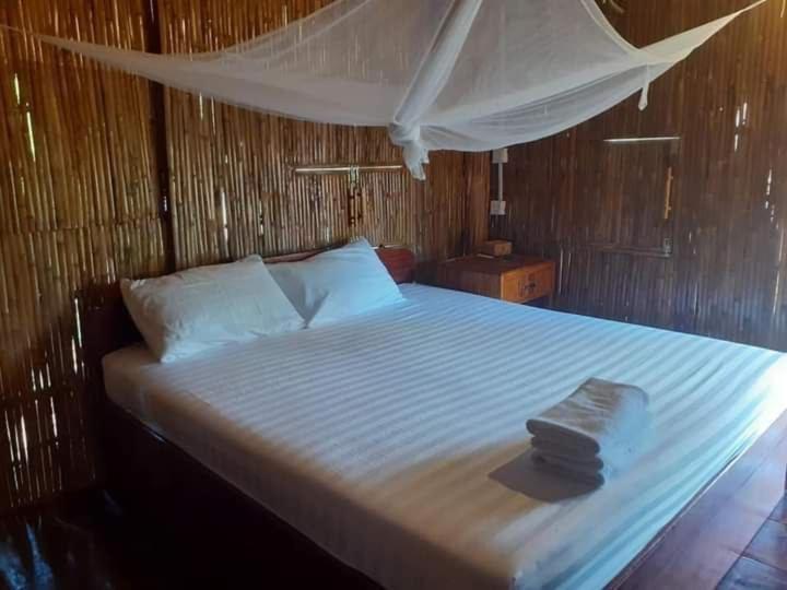 Odambang Village Homestay Battambang Exteriör bild